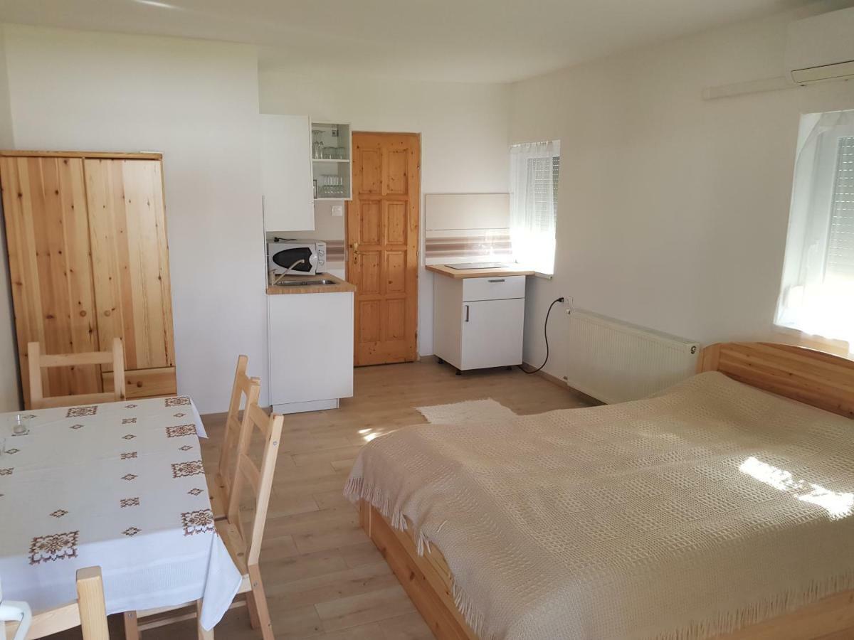 Pagrepe Apartman Balatonvilágos المظهر الخارجي الصورة